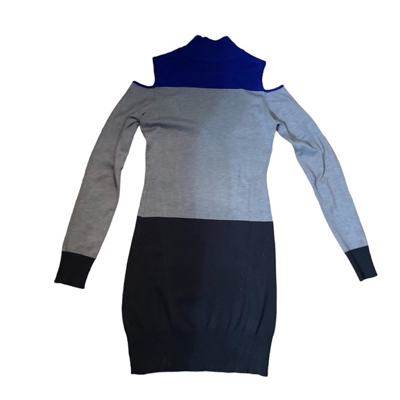 Cool Attitude Exposed Shoulder Long Sleeve Dress - Picture 5 of 7